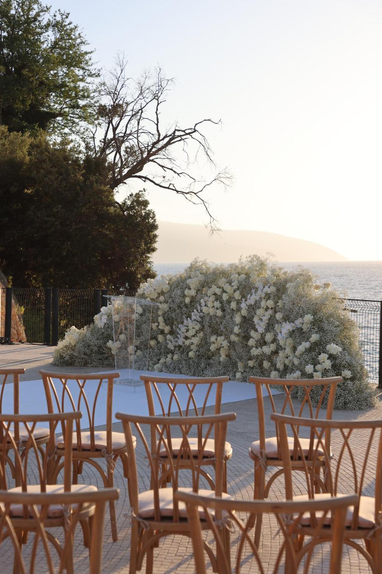 Maritim Marina Bay Resort Spa & Casino Adult Friendly Vlorë Buitenkant foto The wedding venue
