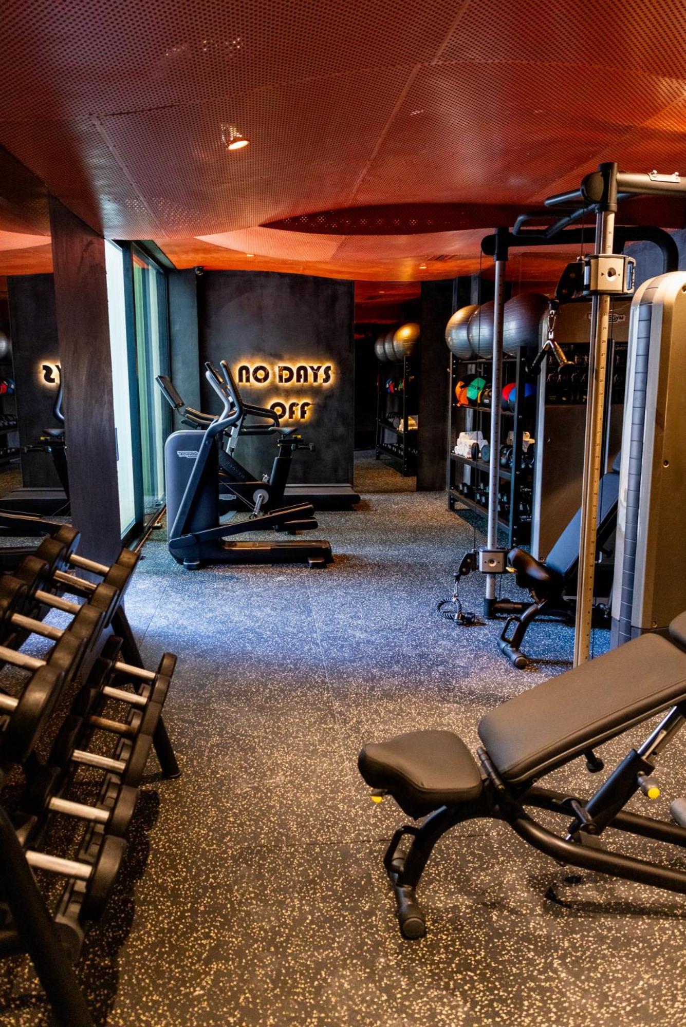 Maritim Marina Bay Resort Spa & Casino Adult Friendly Vlorë Buitenkant foto